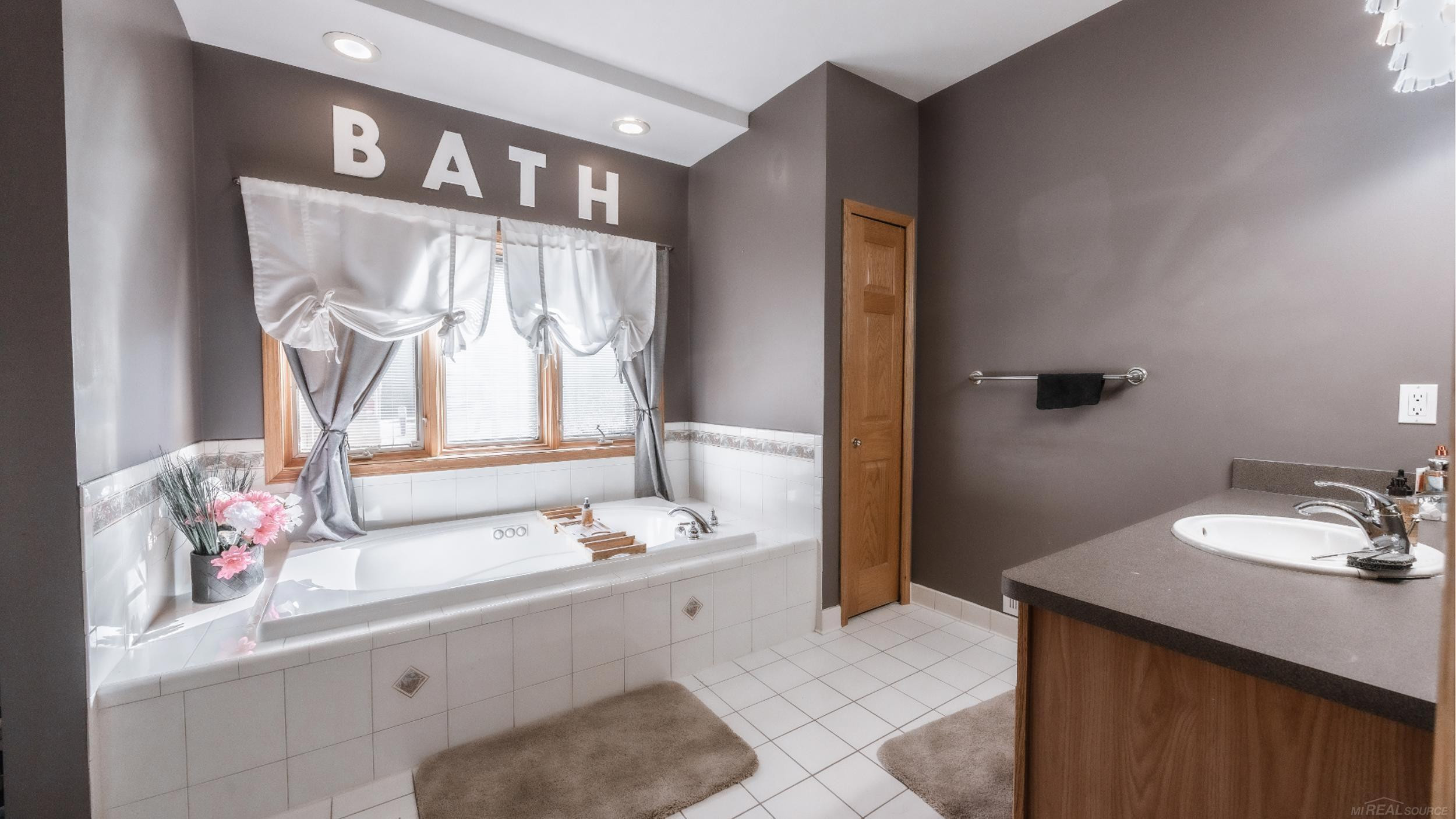51553 Baker Road, New Baltimore, MI 48047 — Photo 31