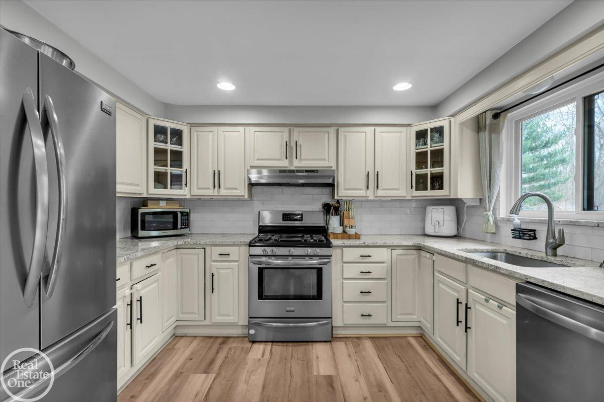 7920 Marsh Road, MI — Photo 9