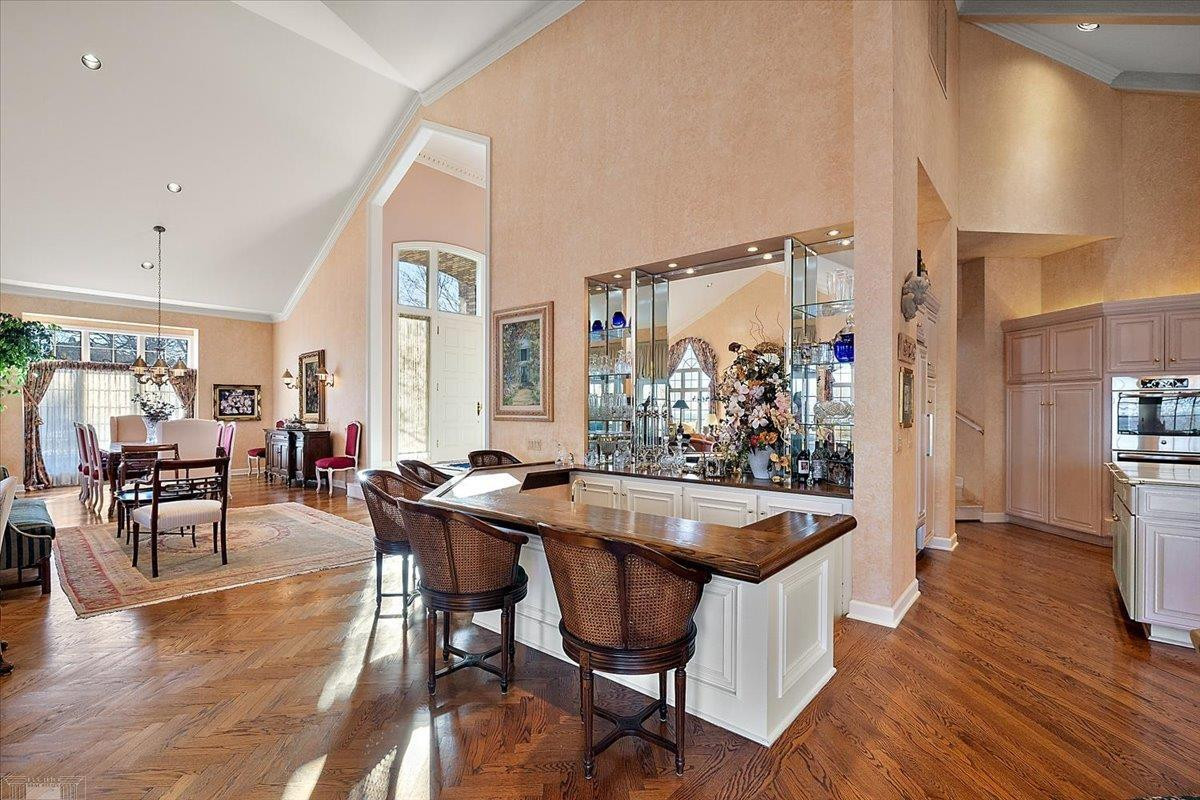 207 LAKE SHORE Drive, Grosse Pointe Farms, MI, 48236