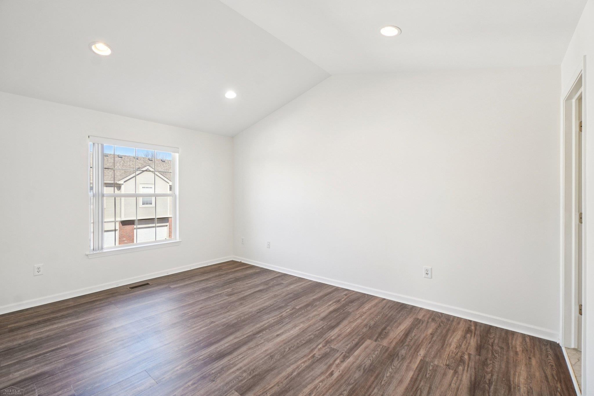 44240 Princeton Drive, Clinton Twp, MI 48038 — Photo 16