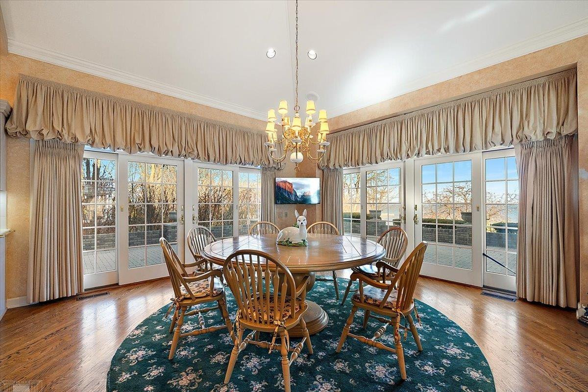 207 LAKE SHORE Drive, Grosse Pointe Farms, MI, 48236