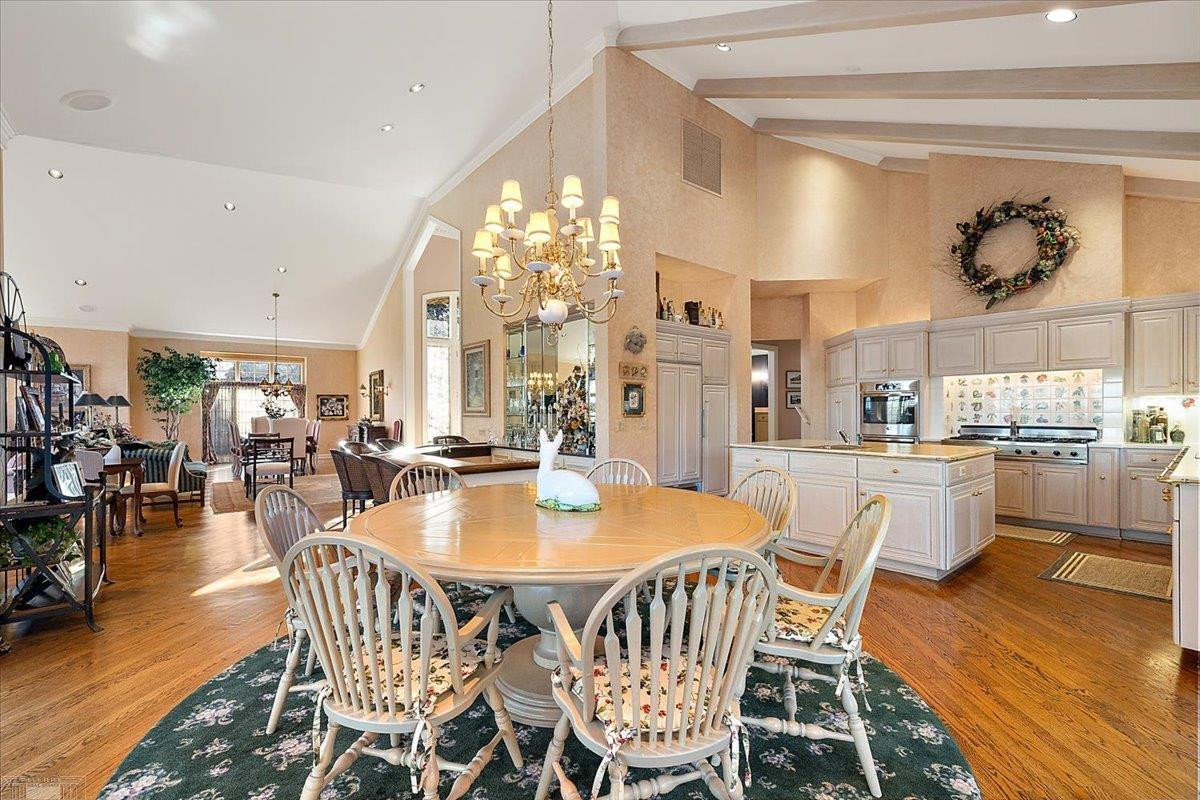 207 LAKE SHORE Drive, Grosse Pointe Farms, MI, 48236