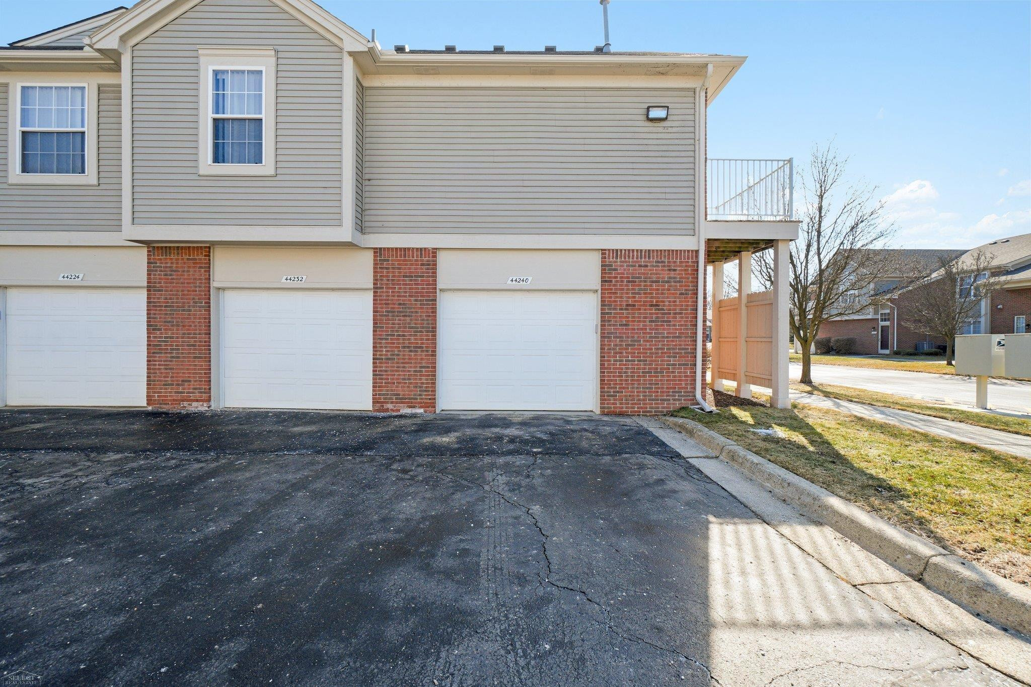 44240 Princeton Drive, Clinton Twp, MI 48038 — Photo 20