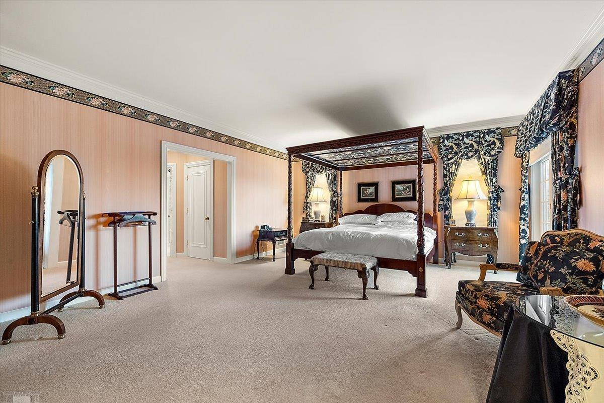 207 LAKE SHORE Drive, Grosse Pointe Farms, MI, 48236