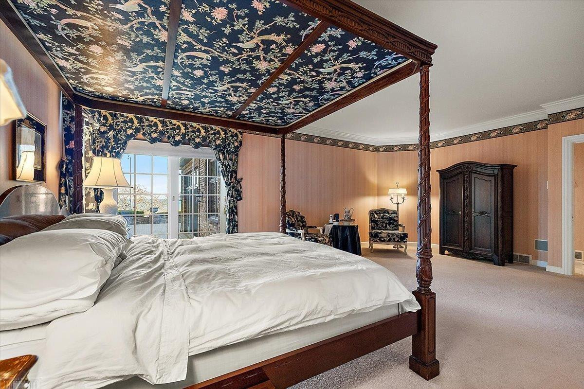 207 LAKE SHORE Drive, Grosse Pointe Farms, MI, 48236