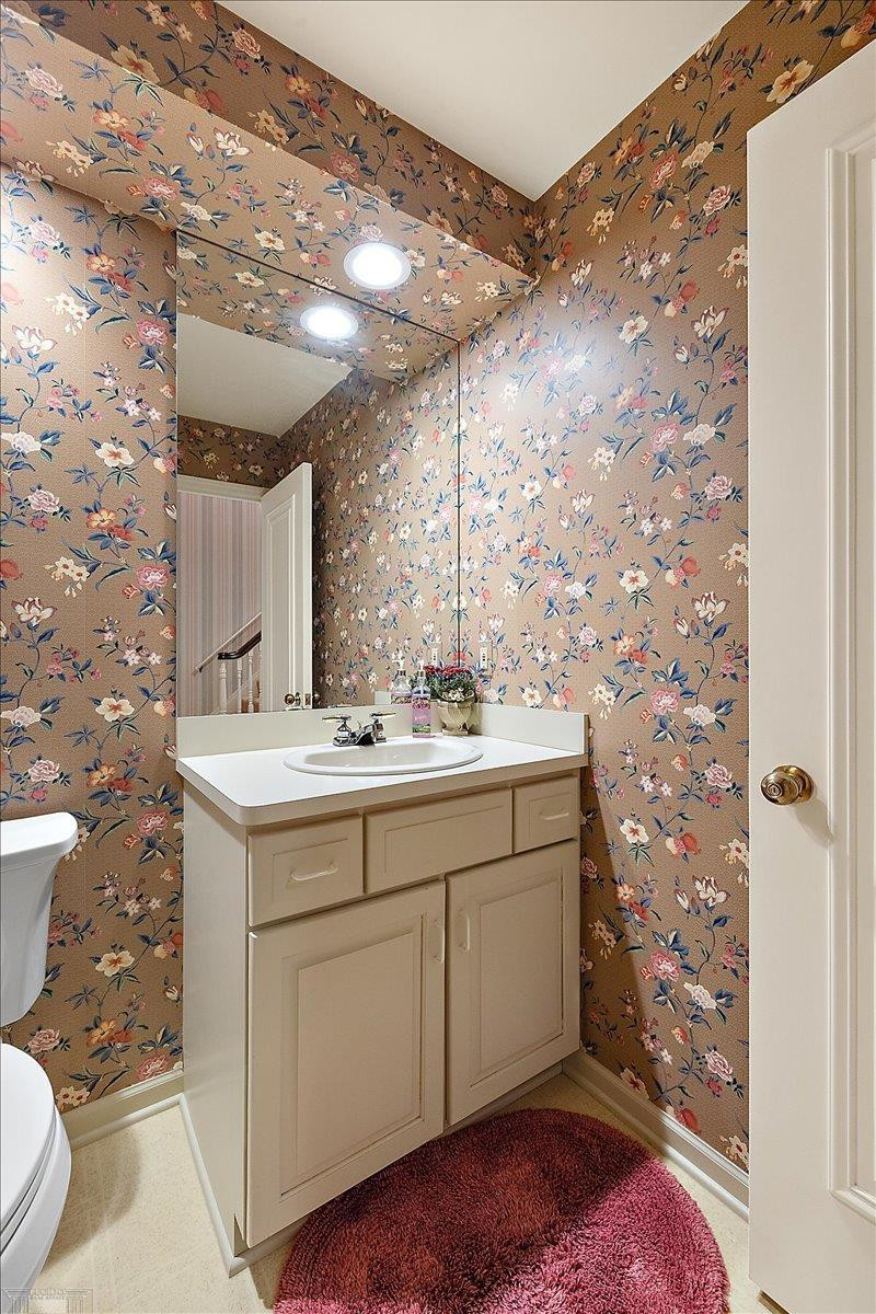 207 LAKE SHORE Drive, Grosse Pointe Farms, MI, 48236