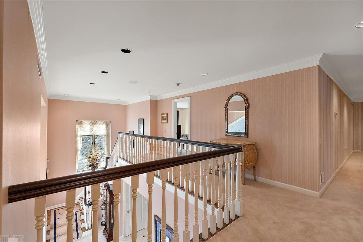 207 LAKE SHORE Drive, Grosse Pointe Farms, MI, 48236