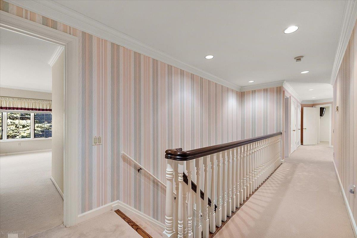 207 LAKE SHORE Drive, Grosse Pointe Farms, MI, 48236