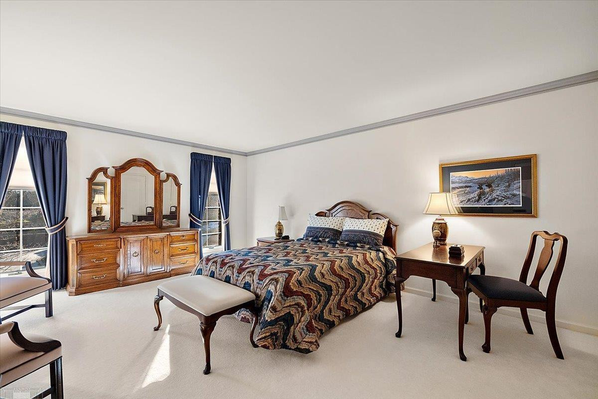 207 LAKE SHORE Drive, Grosse Pointe Farms, MI, 48236