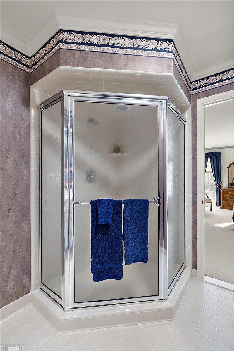 207 LAKE SHORE Drive, Grosse Pointe Farms, MI, 48236