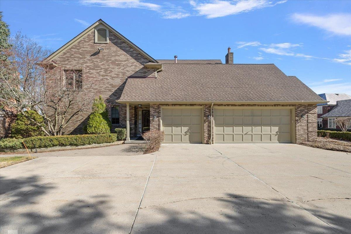 207 LAKE SHORE Drive, Grosse Pointe Farms, MI, 48236