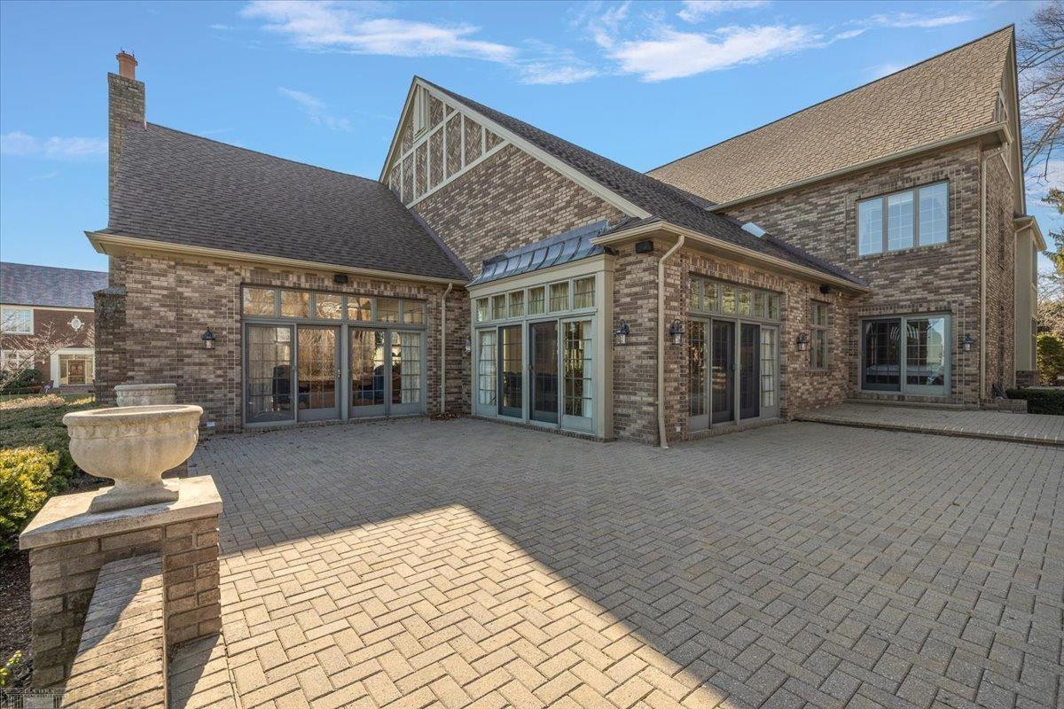 207 LAKE SHORE Drive, Grosse Pointe Farms, MI, 48236