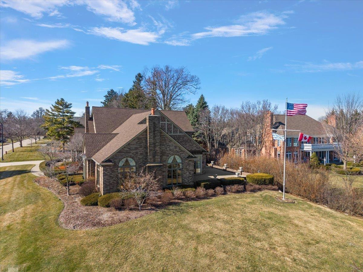 207 LAKE SHORE Drive, Grosse Pointe Farms, MI, 48236