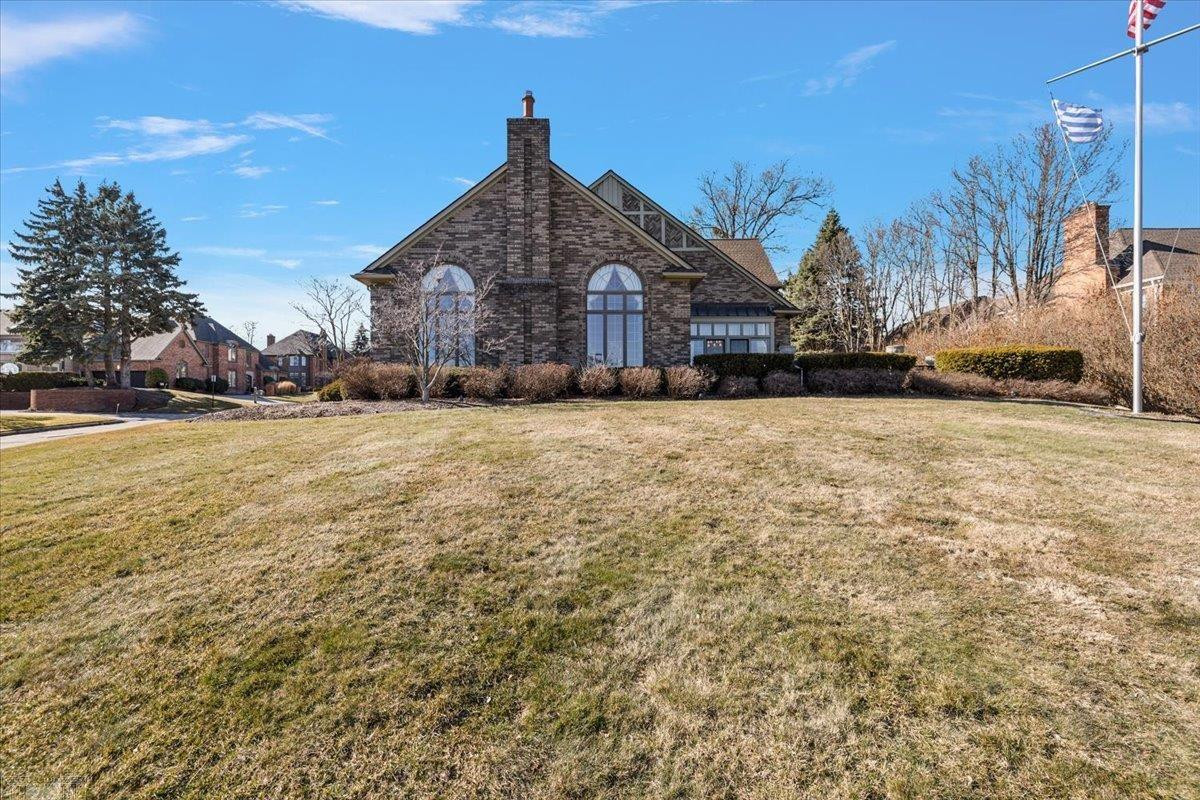 207 LAKE SHORE Drive, Grosse Pointe Farms, MI, 48236