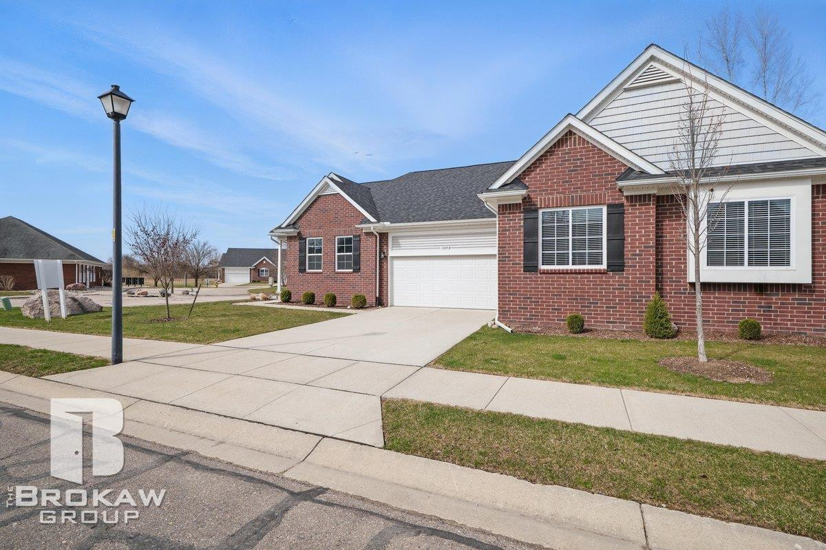 1389 Luxington Drive, Lapeer, MI 48446 — Photo 3