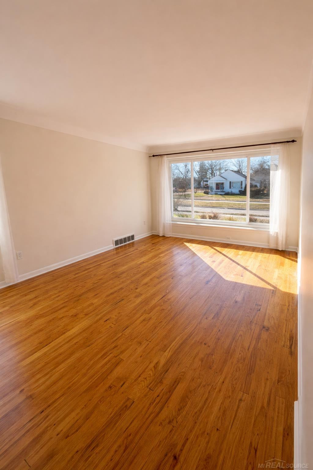 2034 Mortenson Boulevard, Berkley, MI 48072 — Photo 5