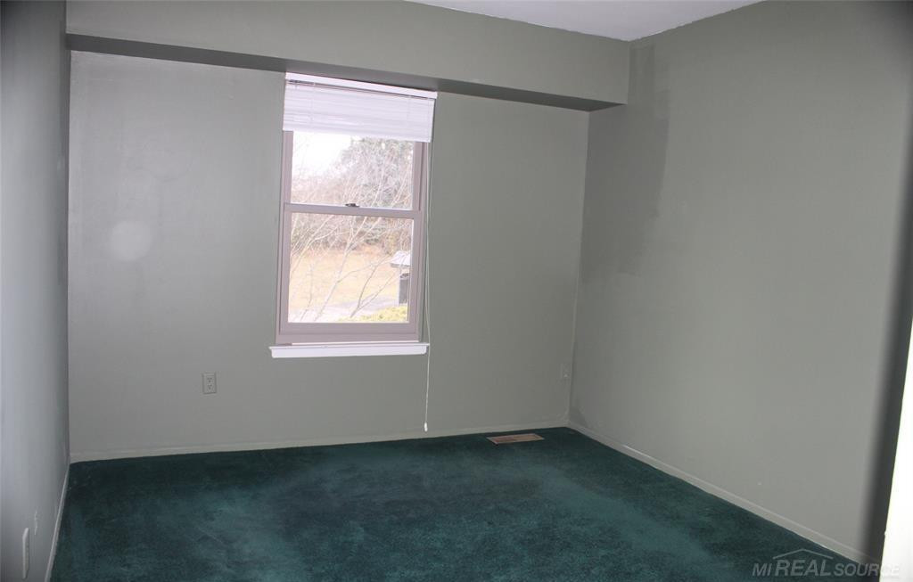 3733 Old Creek Road, Troy, MI 48084 — Photo 30