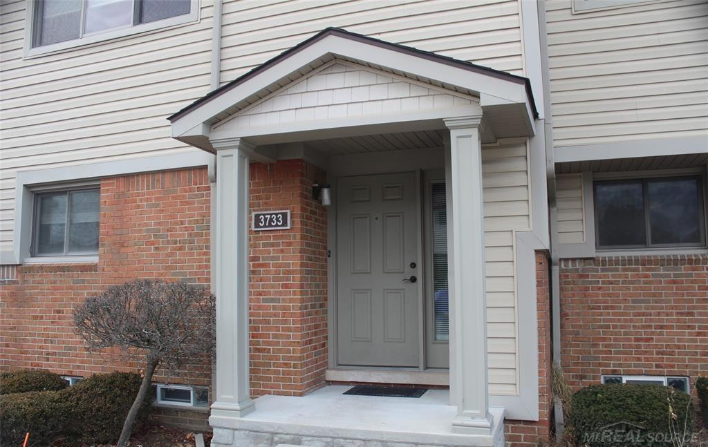 3733 Old Creek Road, Troy, MI 48084 — Photo 2