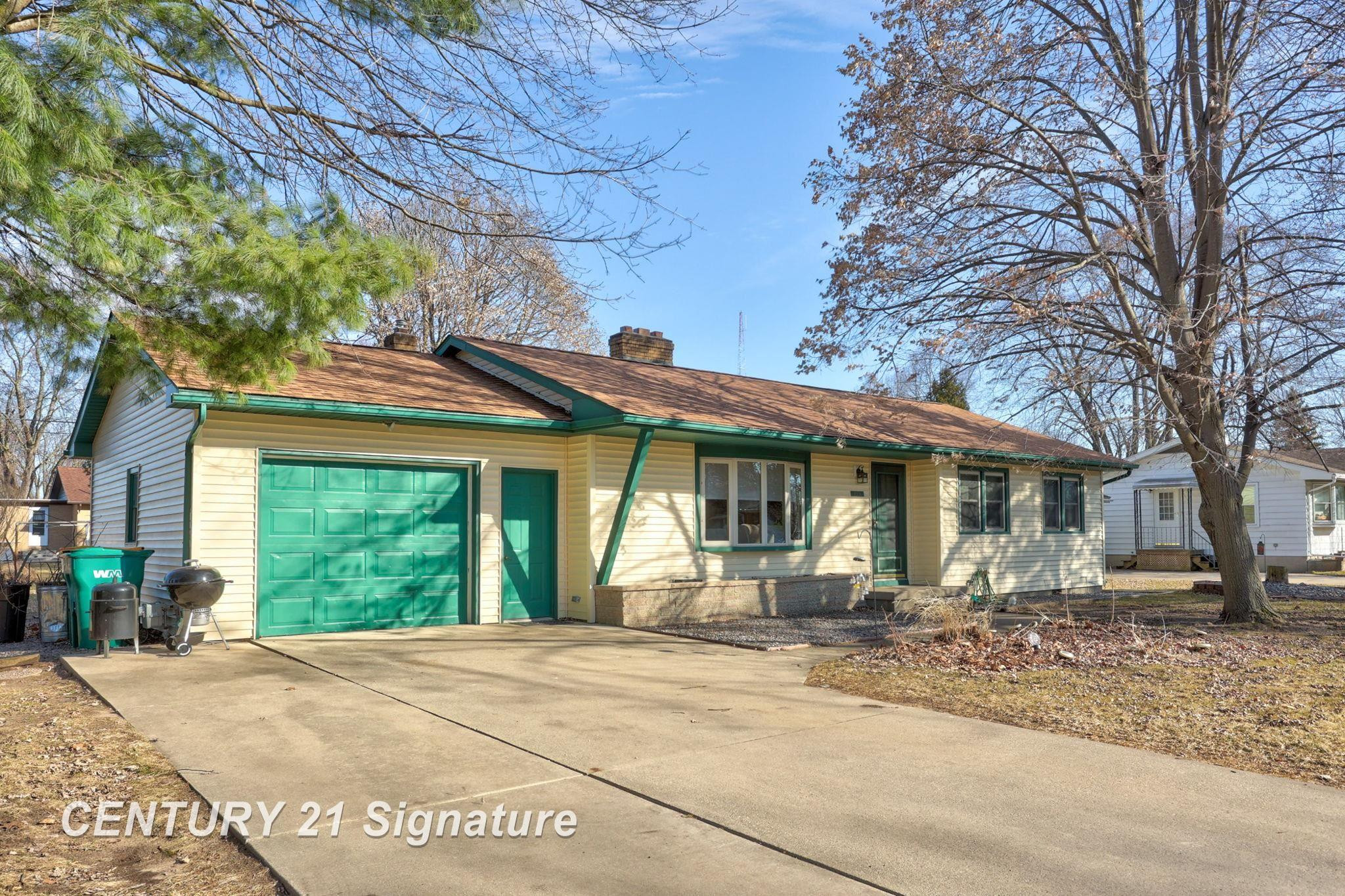 4551 Westfield Court, Bay City, MI 48706 — Photo 2