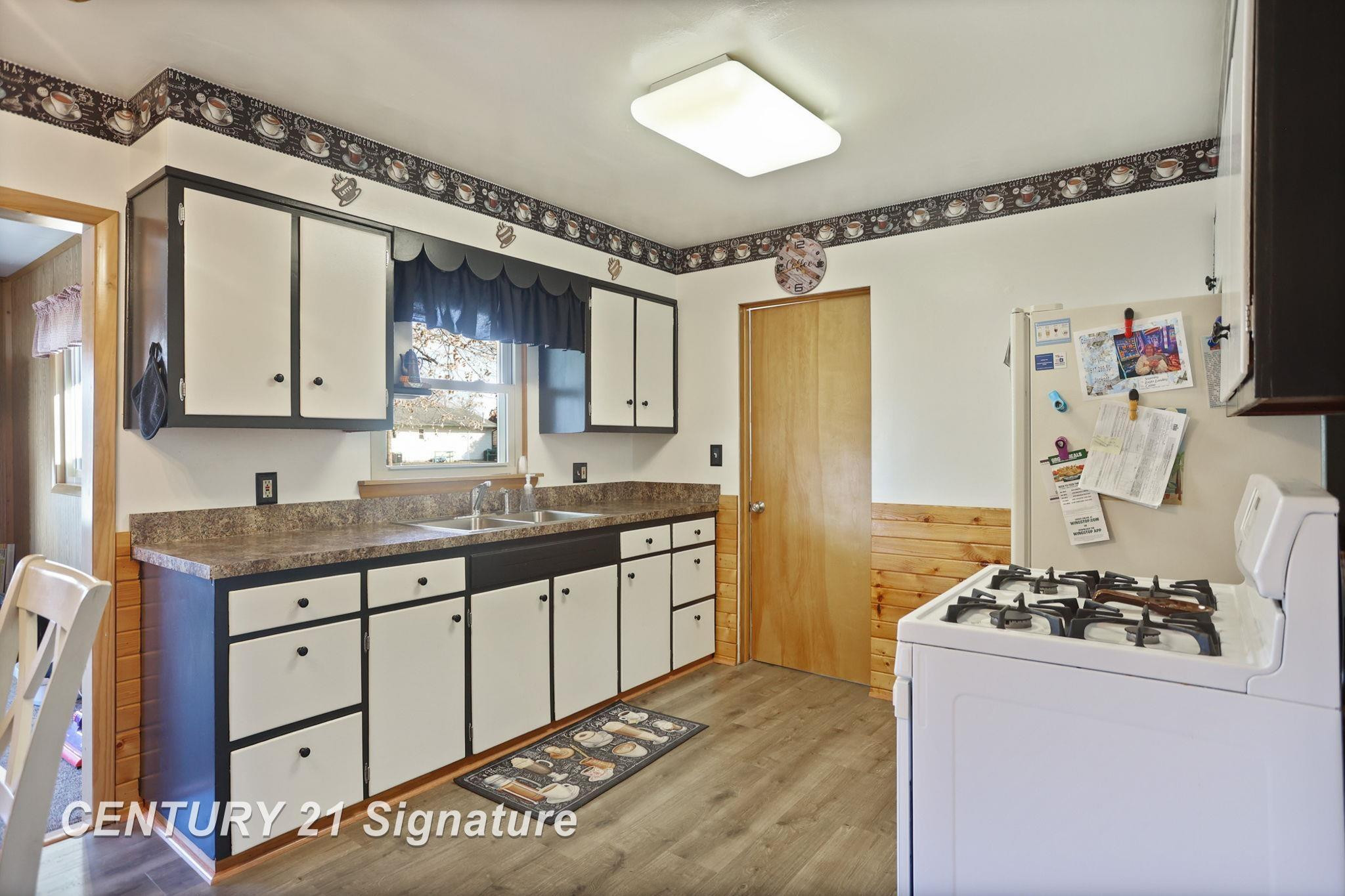 4551 Westfield Court, Bay City, MI 48706 — Photo 12