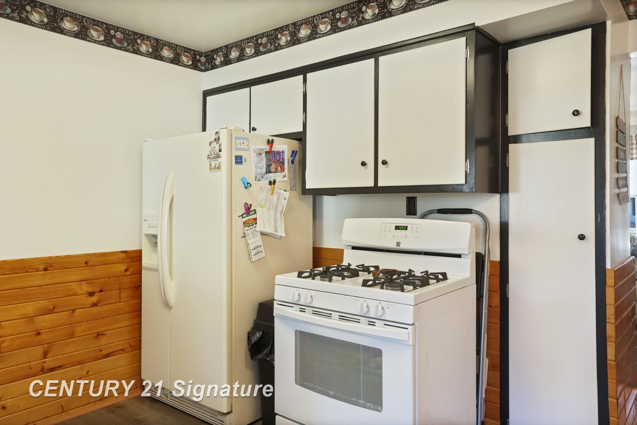 4551 Westfield Court, Bay City, MI 48706 — Photo 13