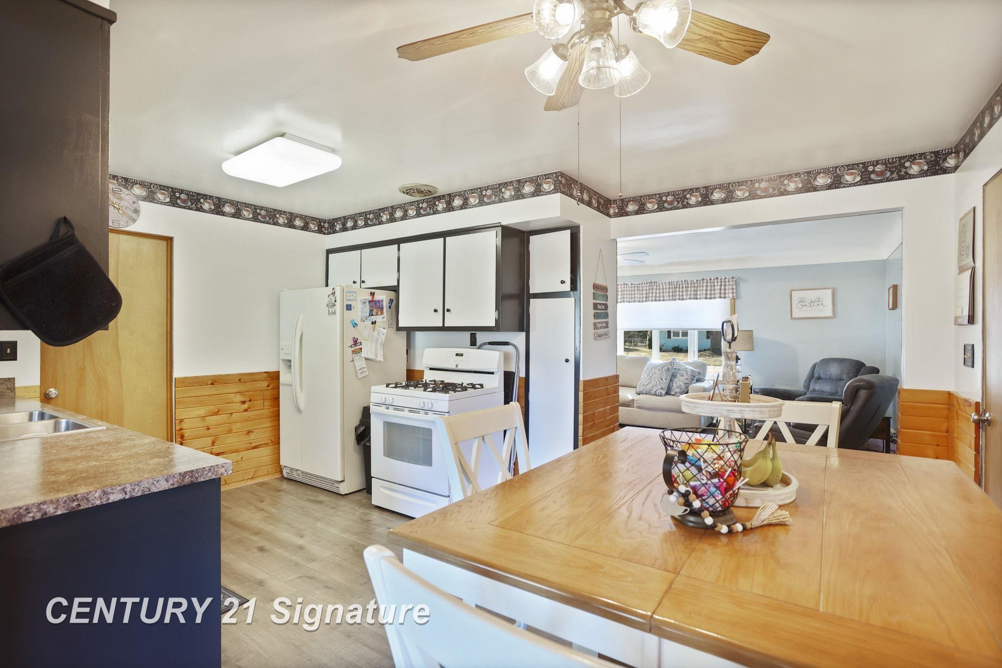 4551 Westfield Court, Bay City, MI 48706 — Photo 17