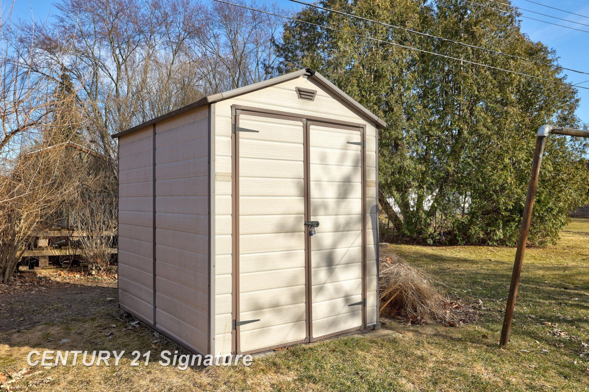 4551 Westfield Court, Bay City, MI 48706 — Photo 29