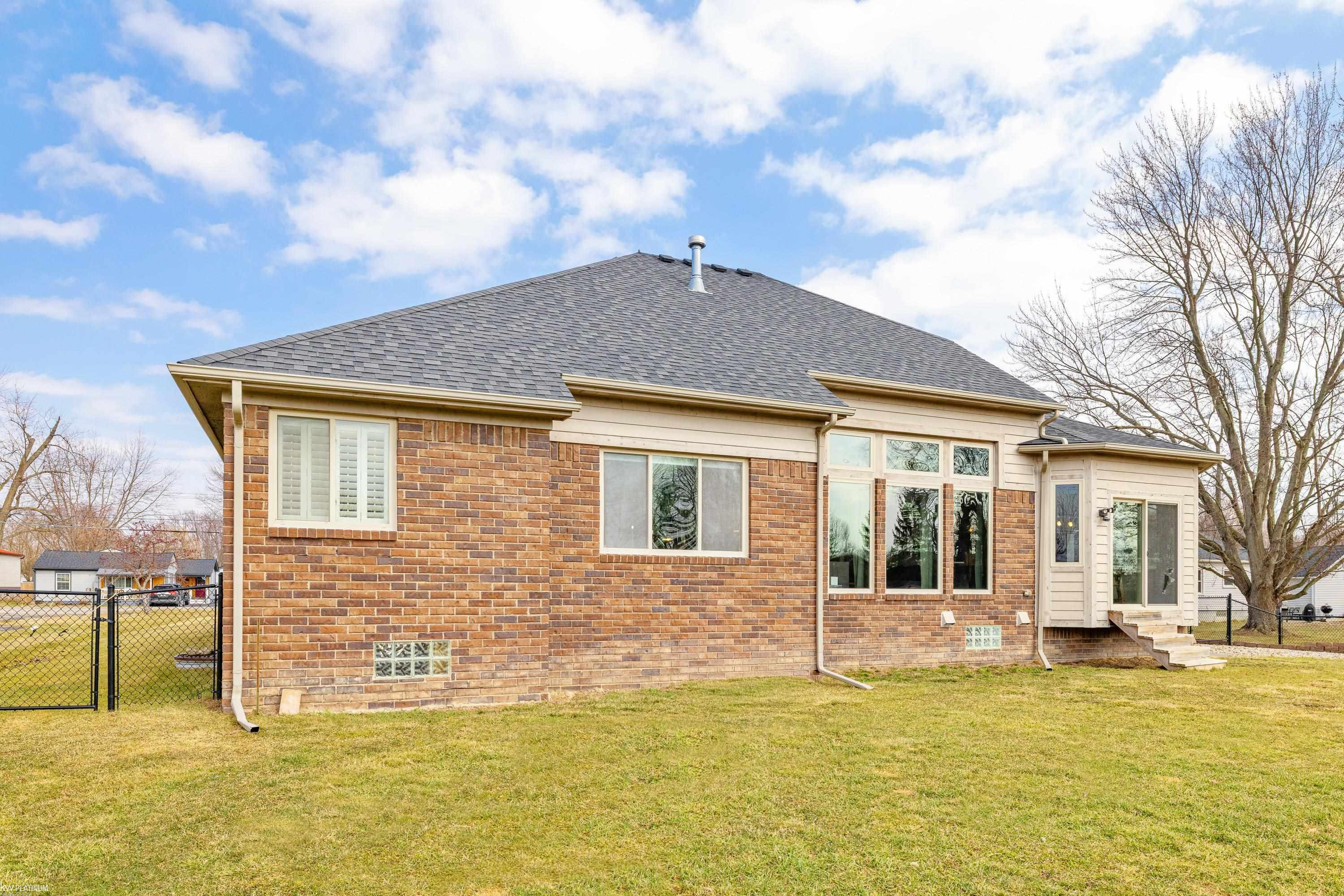 52163 BASE Street, New Baltimore, MI 48047 — Photo 55