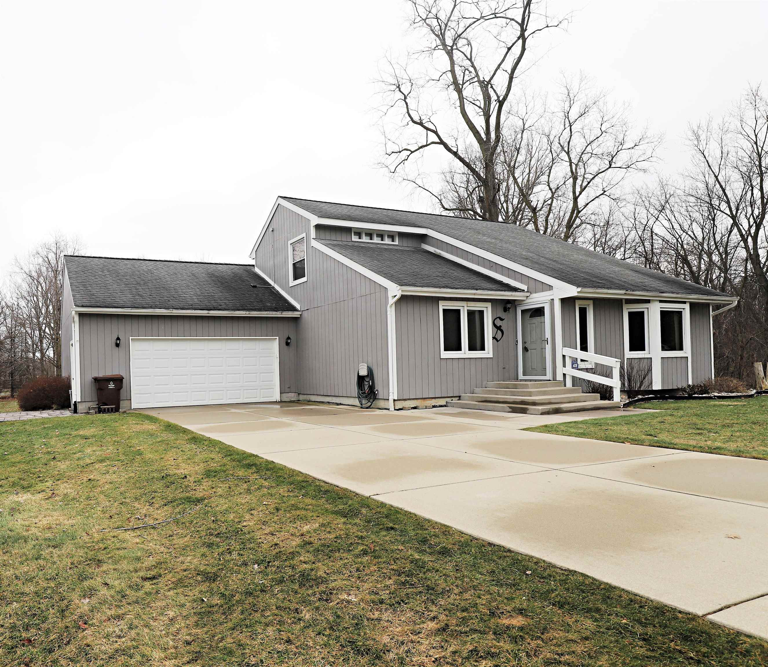 13455 Jennifer Drive, Perry, MI 48872 — front exterior