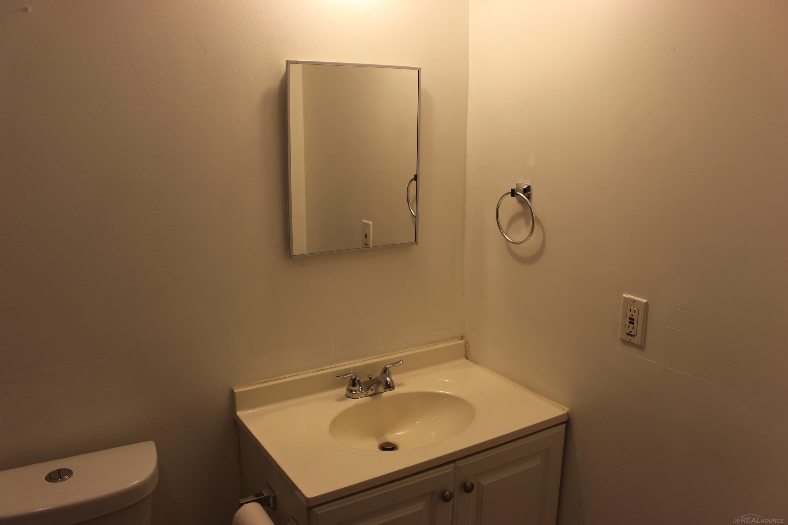 8436 Lozier Avenue, Warren, MI 48089 — Photo 6