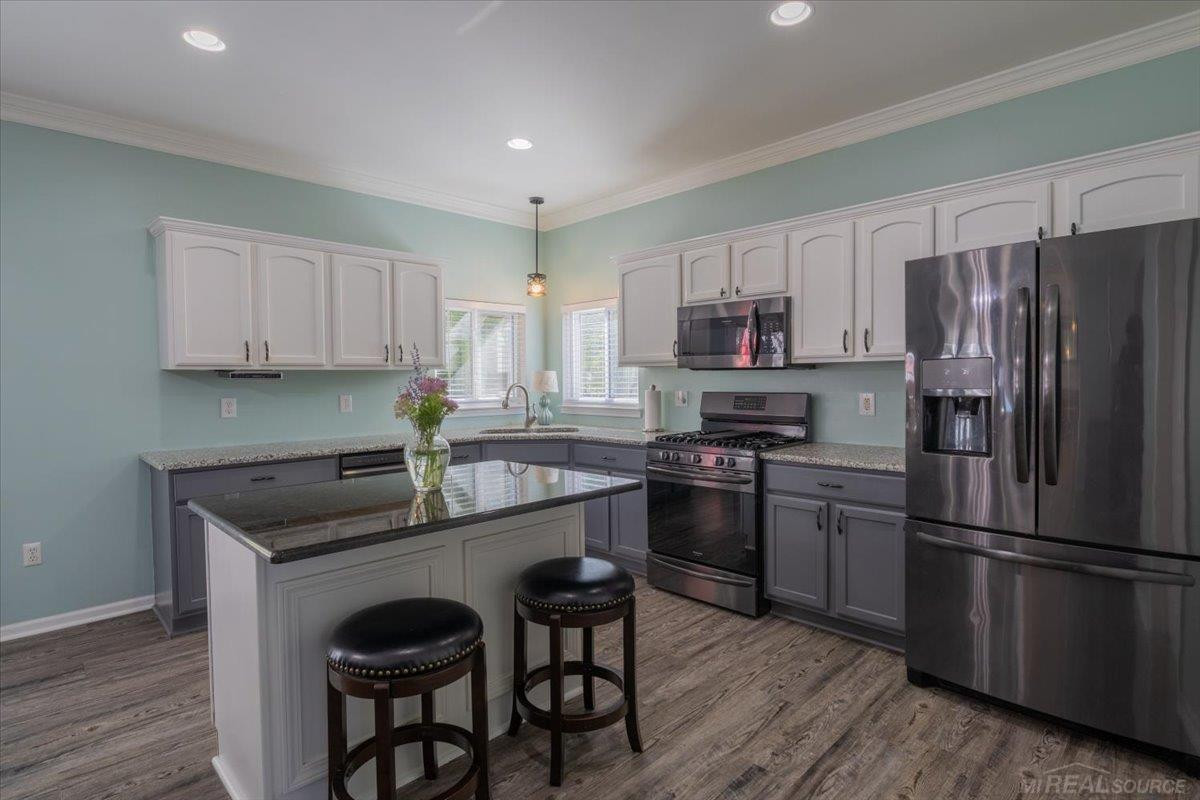 36556 Orchard Lake Drive, New Baltimore, MI 48047 — Photo 2