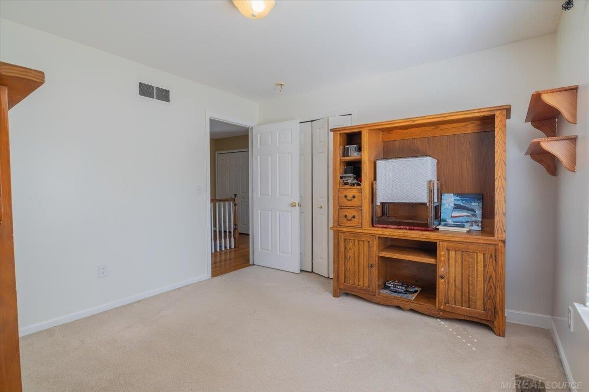 36556 Orchard Lake Drive, New Baltimore, MI 48047 — Photo 37