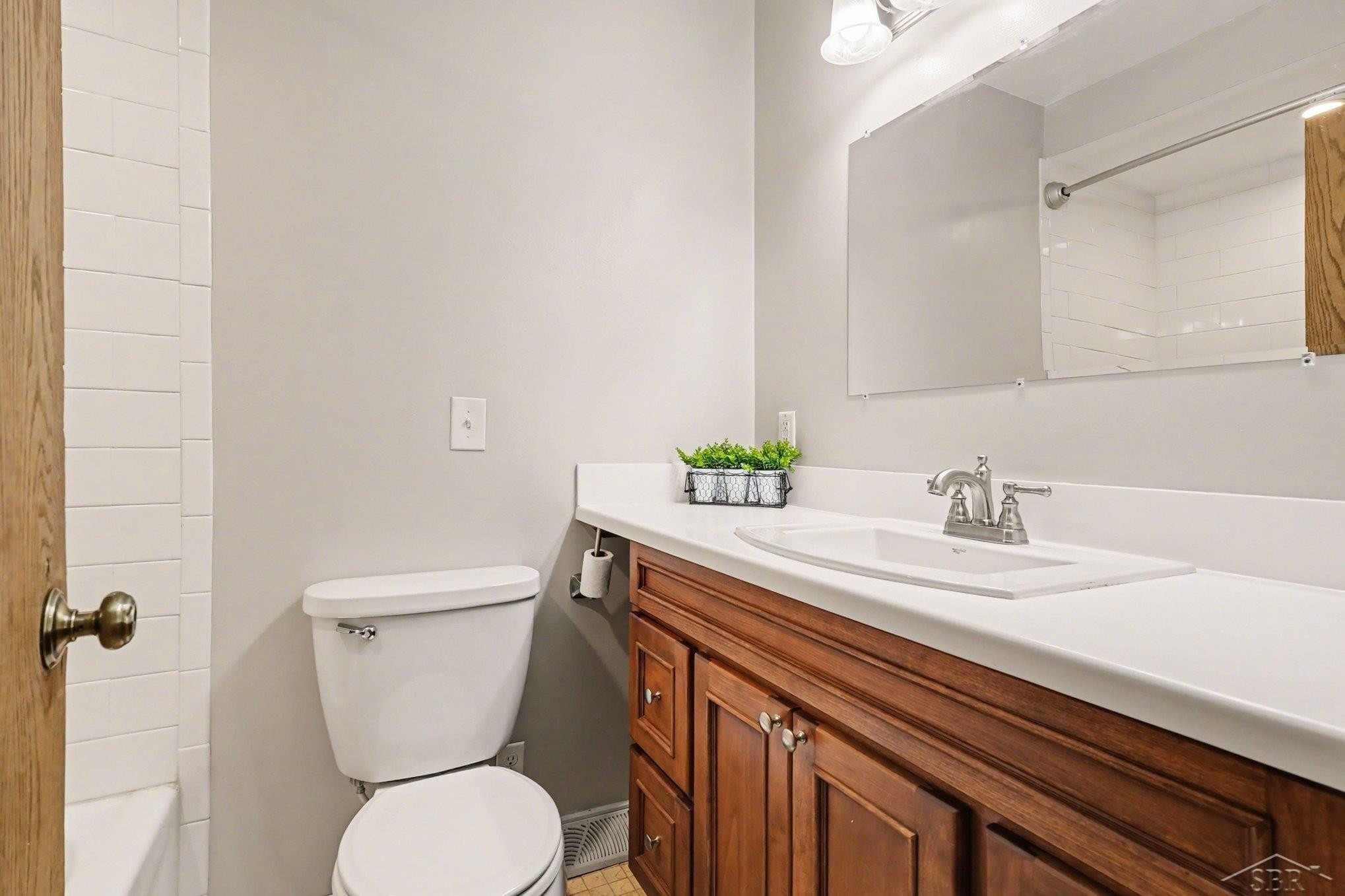 3919 N River Road, Freeland, MI 48623 — Photo 16