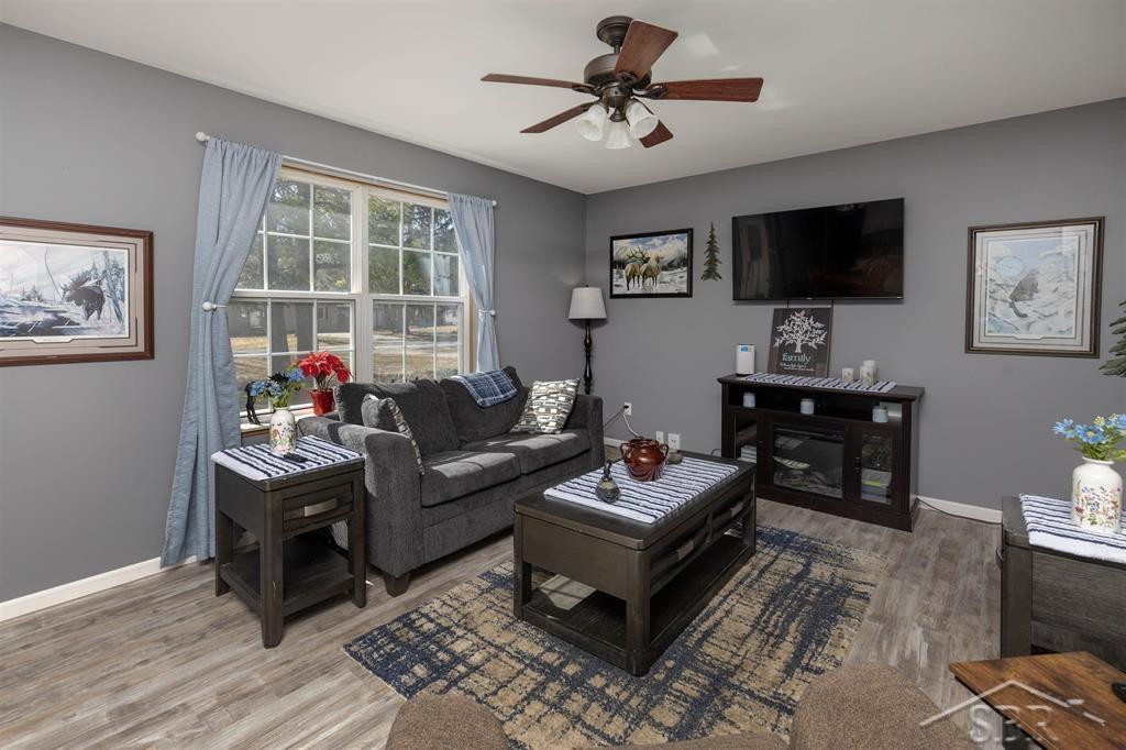 308 W Fourth Street, Gladwin, MI 48624 — Photo 4
