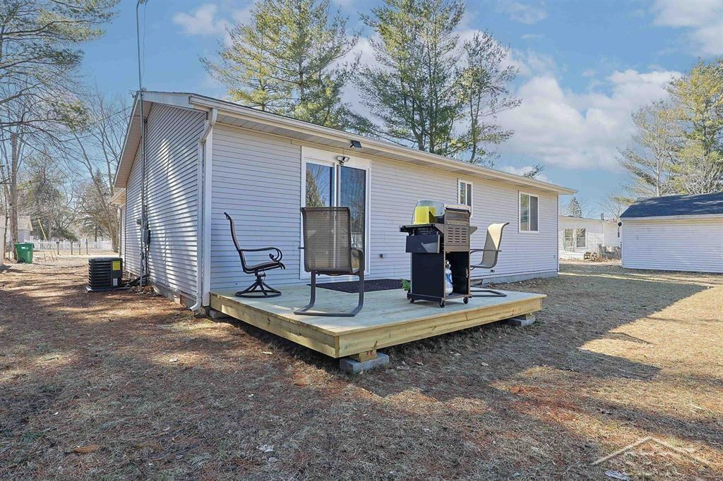 308 W Fourth Street, Gladwin, MI 48624 — Photo 23