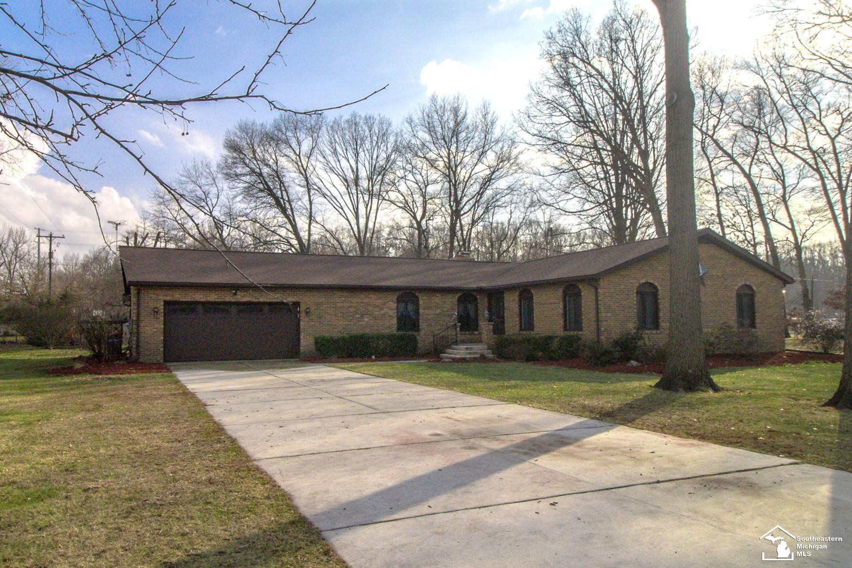 3335 School Road, Temperance, MI 48182 — front exterior