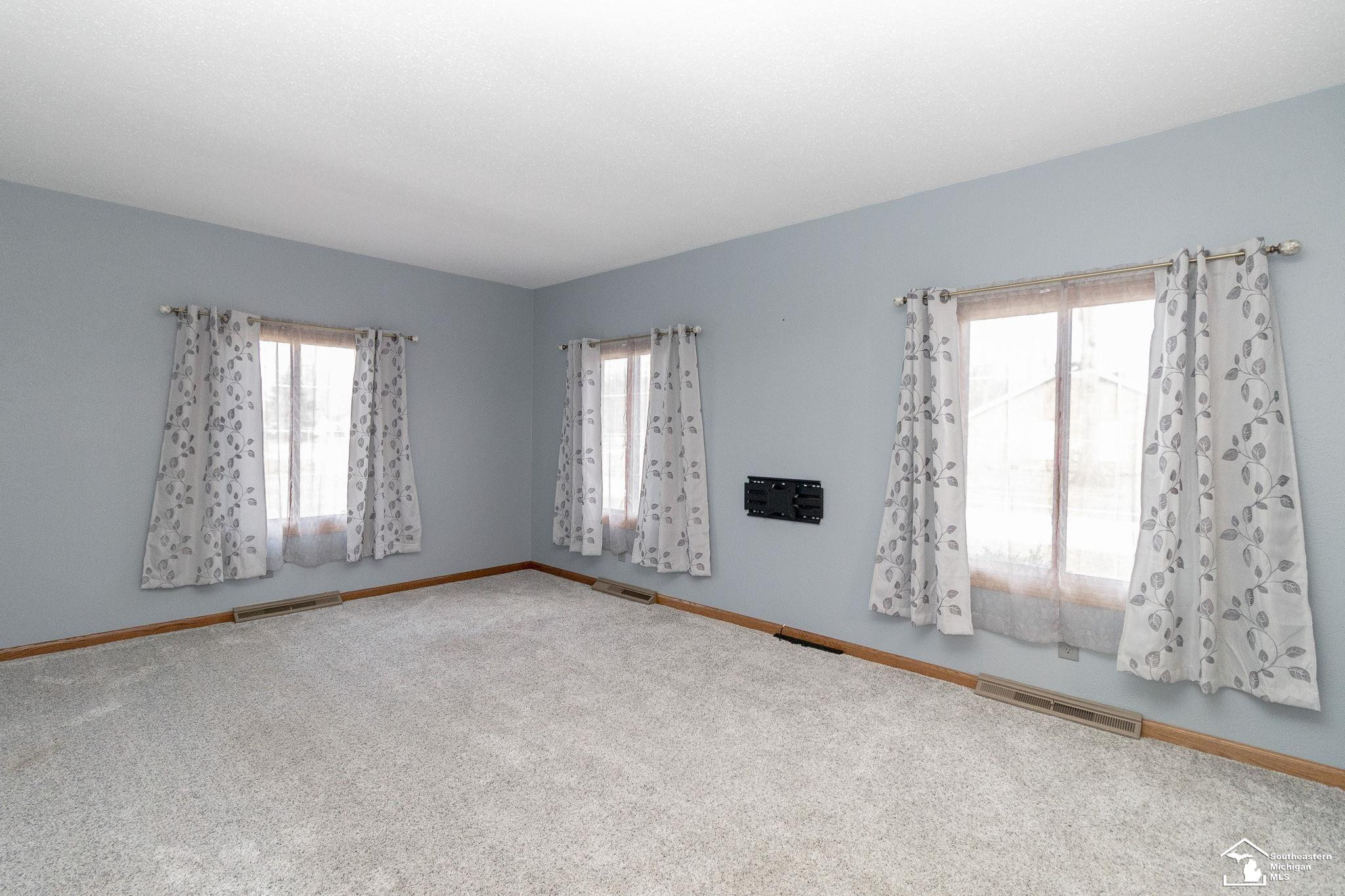 3335 School Road, Temperance, MI 48182 — Photo 8
