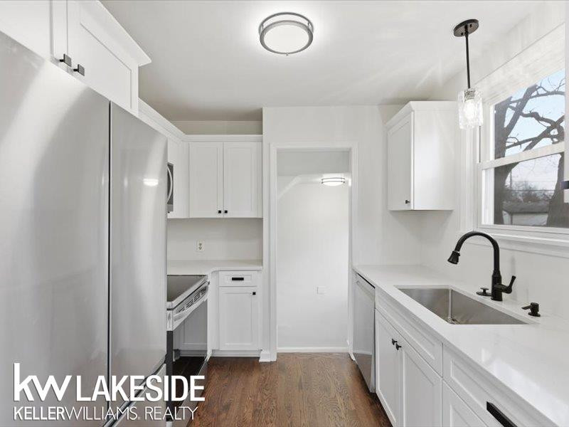 21837 RAUSCH Avenue, Eastpointe, MI 48021 — Photo 9