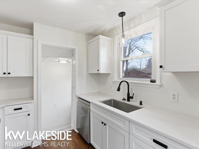 21837 RAUSCH Avenue, Eastpointe, MI 48021 — Photo 10