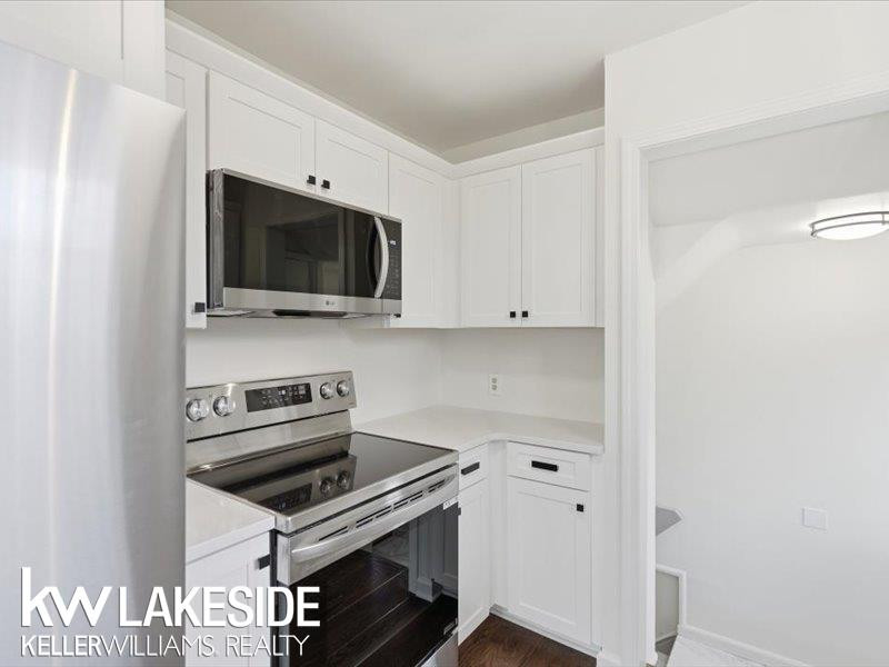 21837 RAUSCH Avenue, Eastpointe, MI 48021 — Photo 11