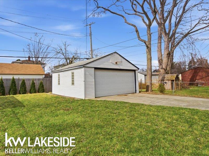 21837 RAUSCH Avenue, Eastpointe, MI 48021 — Photo 28