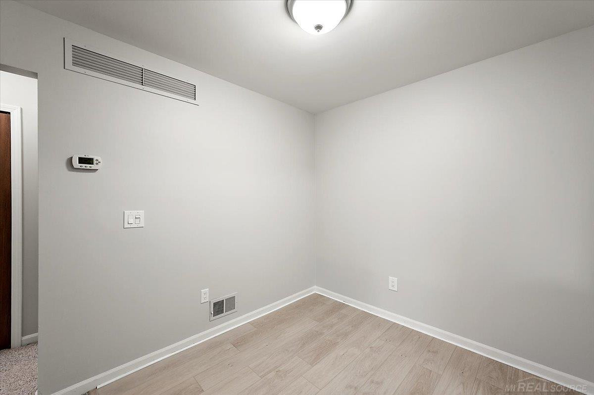 34868 Mercer Lane, Fraser, MI 48026 — Photo 18