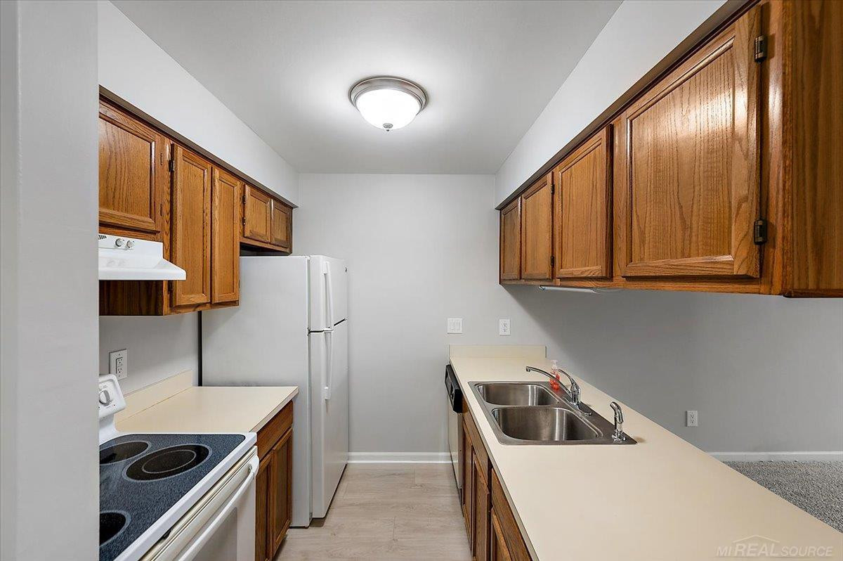 34868 Mercer Lane, Fraser, MI 48026 — Photo 21