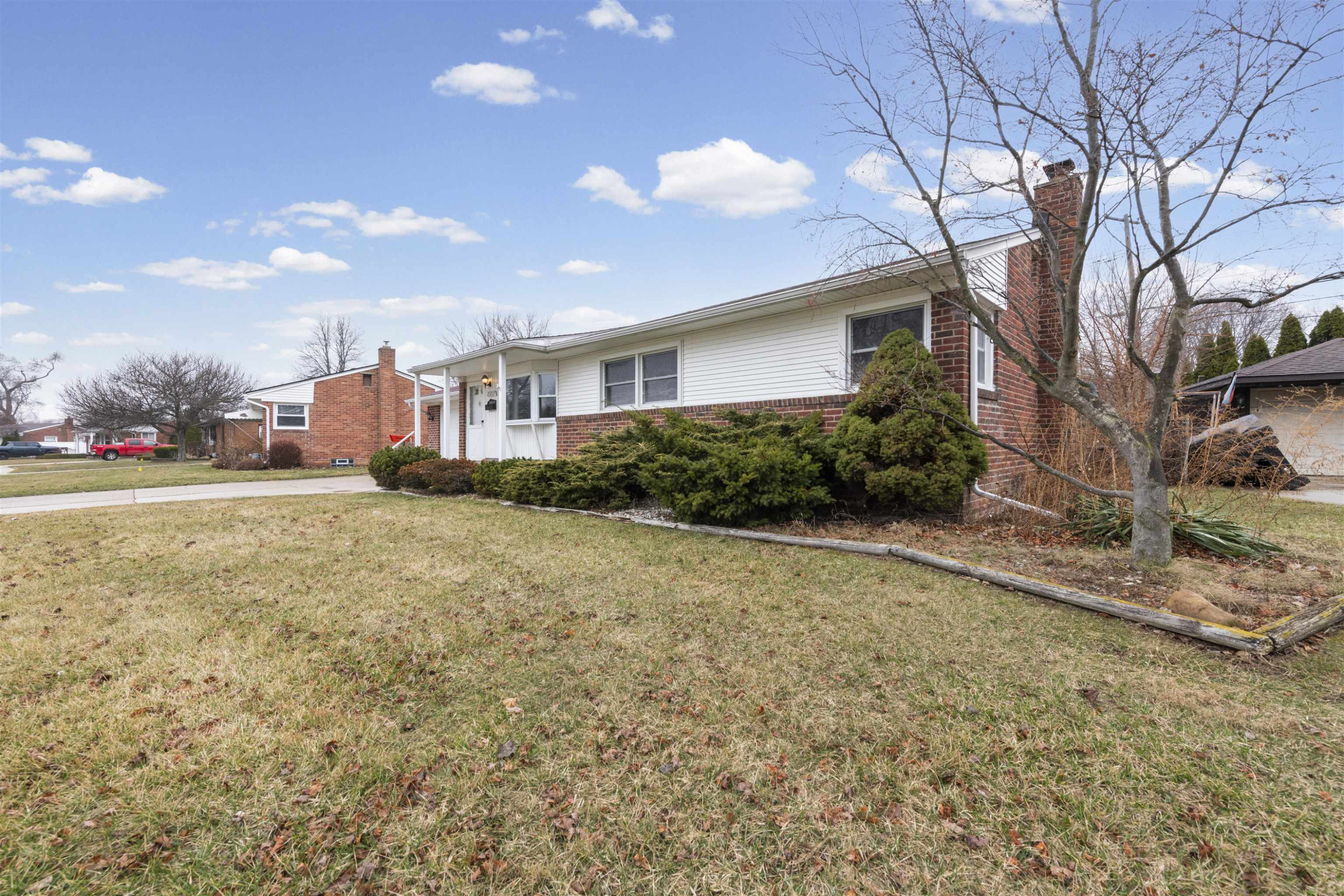 23227 Linne Street, Clinton Twp, MI 48035 — Photo 3