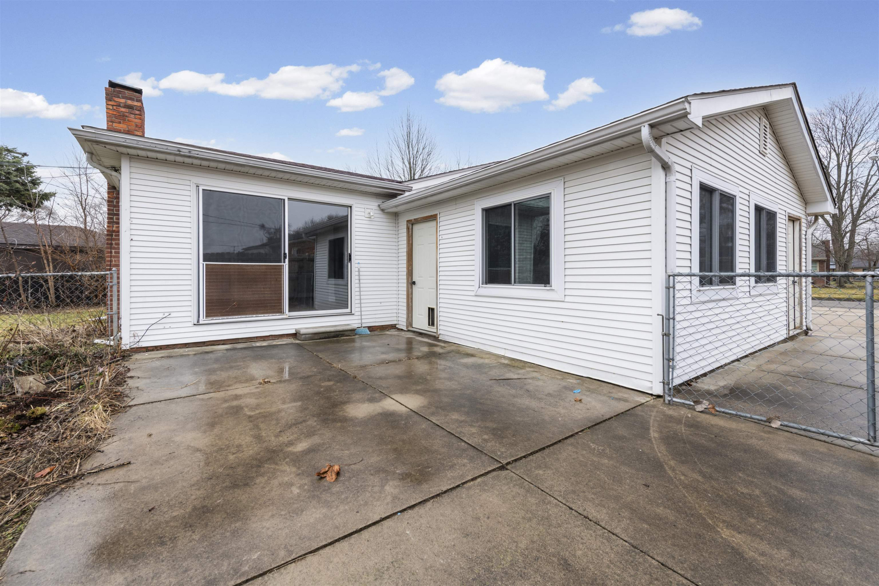 23227 Linne Street, Clinton Twp, MI 48035 — Photo 4
