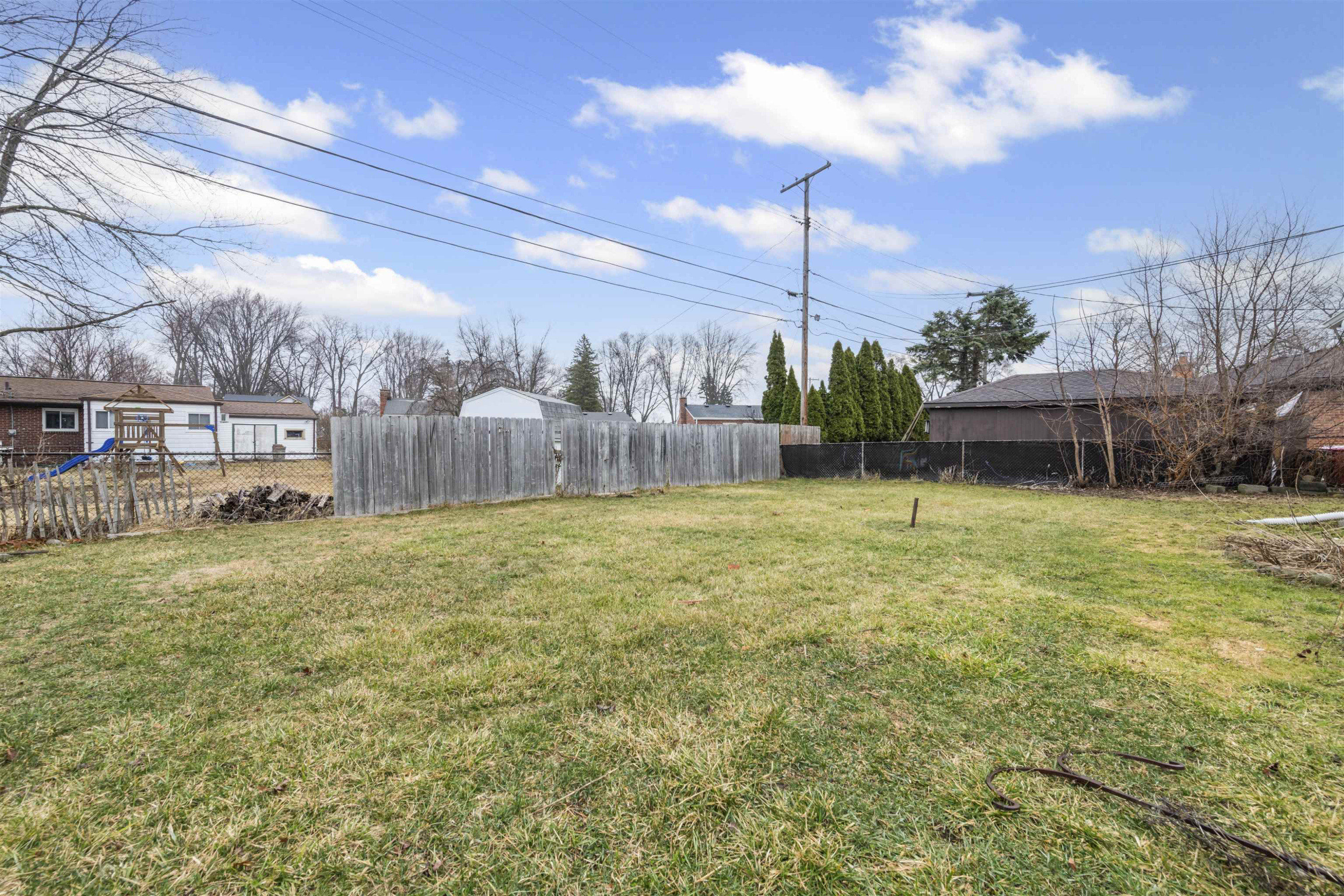 23227 Linne Street, Clinton Twp, MI 48035 — Photo 5