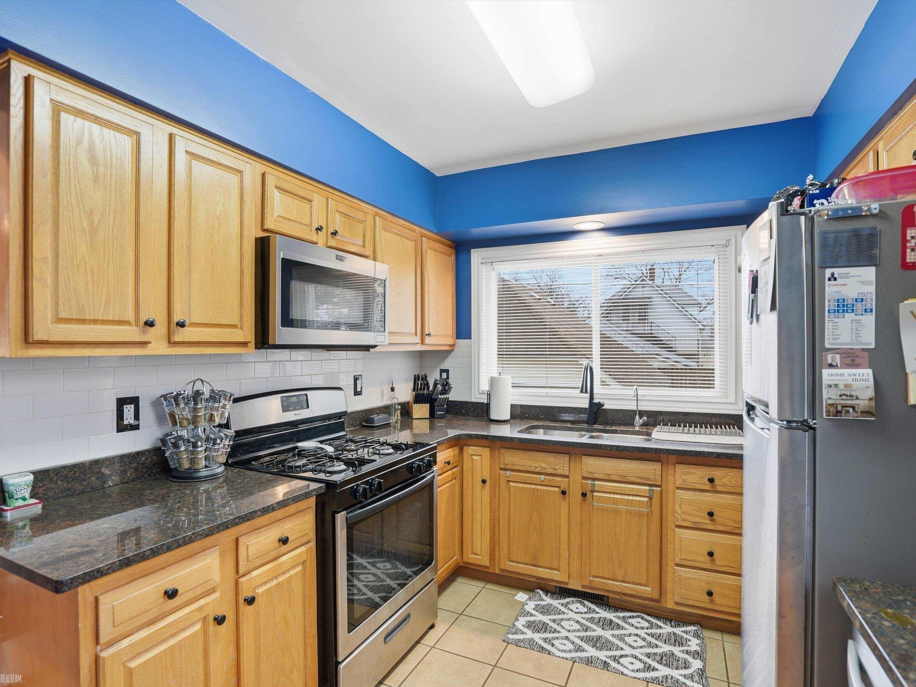 403 Clinton Street, Wyandotte, MI 48192 — Photo 13