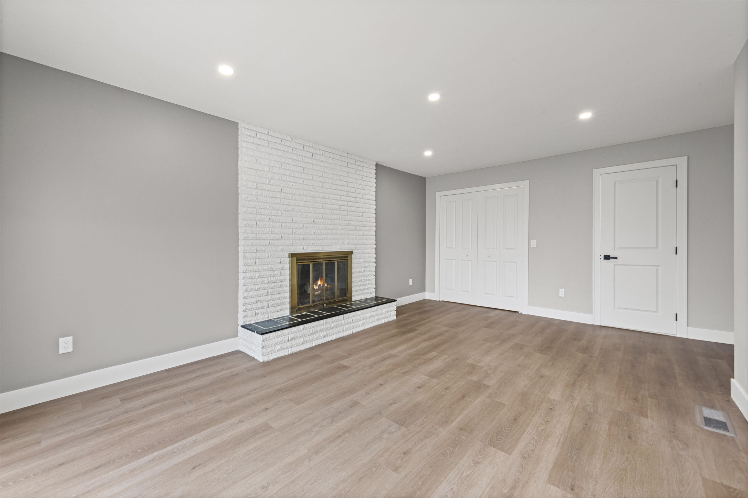 23227 Linne Street, Clinton Twp, MI 48035 — Photo 15