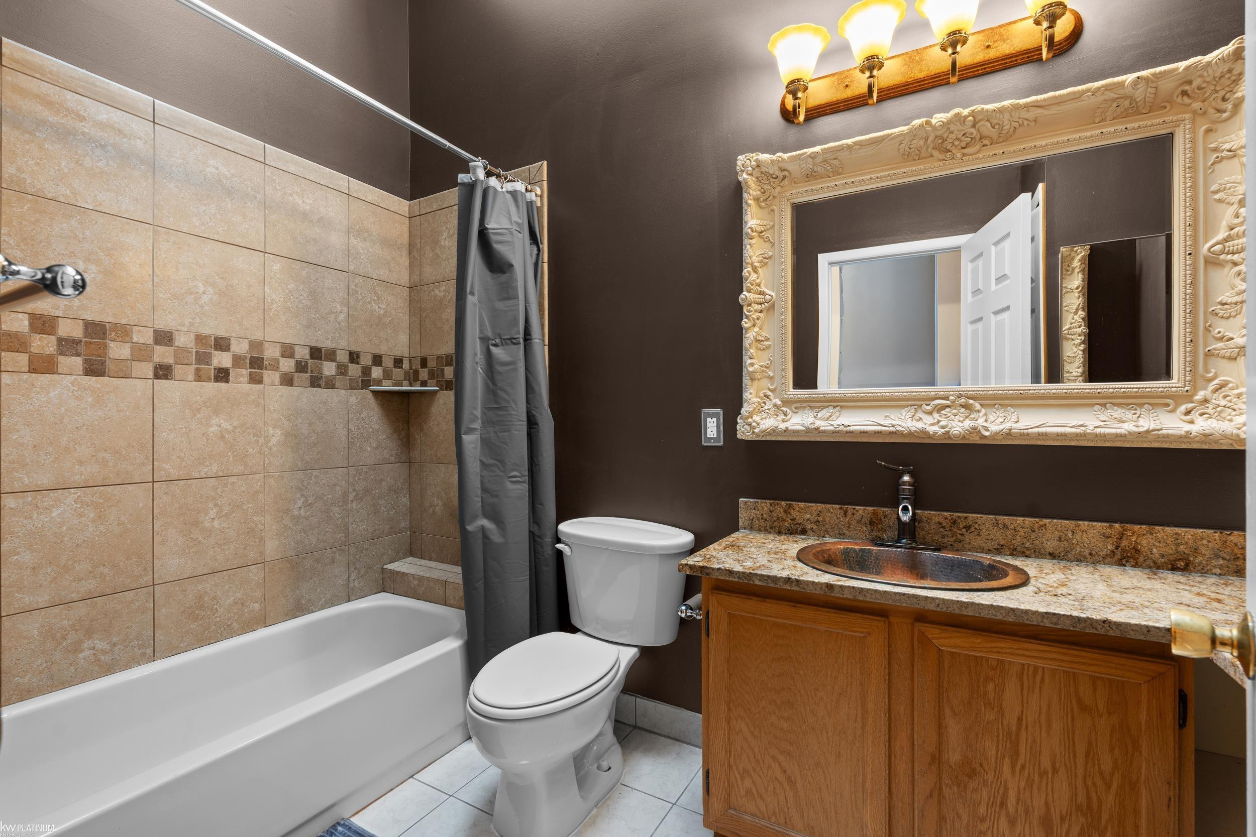 38916 Country Circle, Farmington Hills, MI 48331 — Photo 19