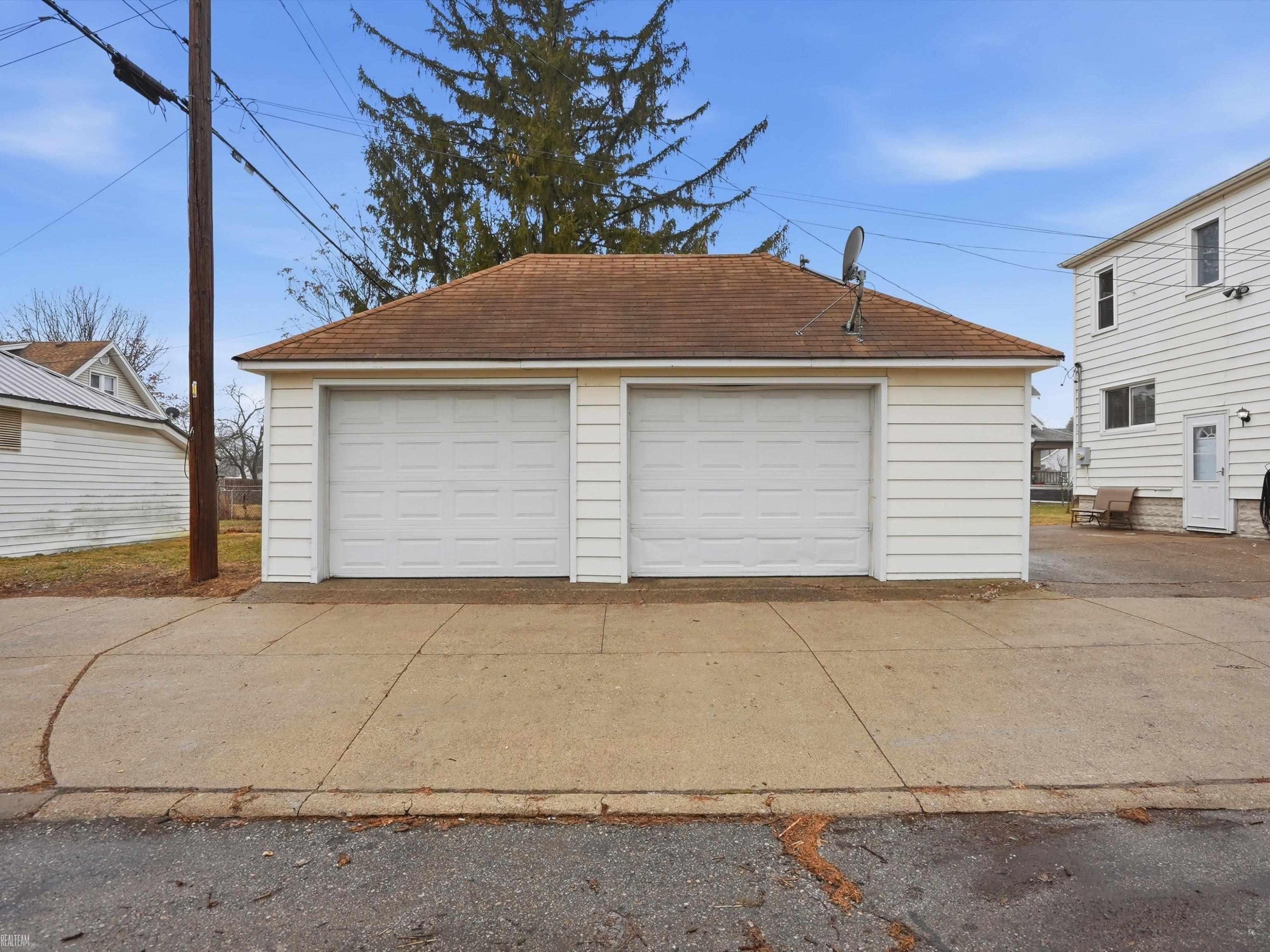 403 Clinton Street, Wyandotte, MI 48192 — Photo 42